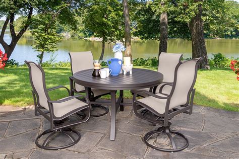 Pepin Outdoor Fire Pit Table Set with 4 Sling Chairs | Yardbird