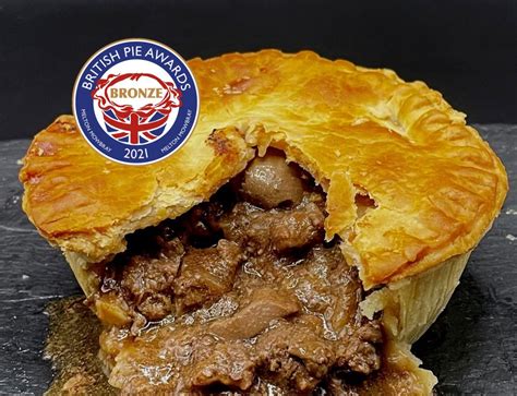 Steak & Kidney Pie - The Pasty & Pie Co