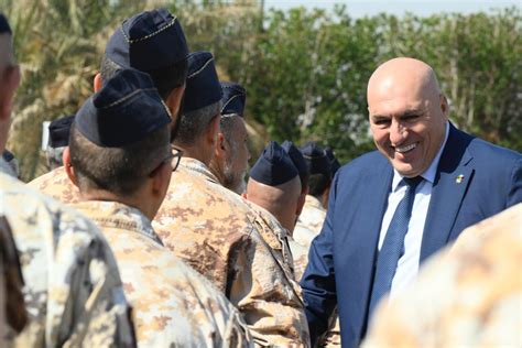 Difesa Il Ministro Crosetto In Visita In Kuwait