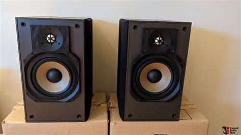 Paradigm Studio ADP V2 Dipole Surround Speakers Photo 4225370 US