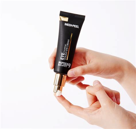 Омолаживающий крем для век с пептидами MEDI-PEEL Peptide Balance9 Eye ...