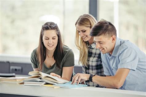 Qual A Diferença Entre Especialização E Pós Graduação