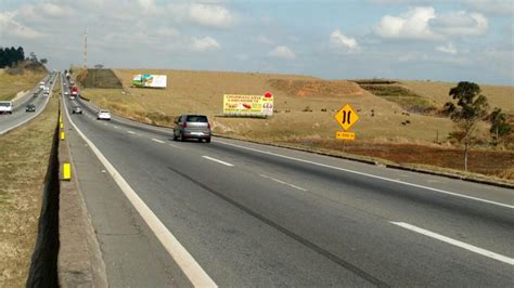 Painéis nas Rodovias Dutra Ayrton Senna e Carvalho Pinto M ext