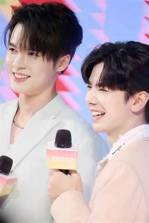 ปกพนโดย 방탄소년단 BTS EXO 엑소 ใน Babi babe BillyBabe บลลเบบ