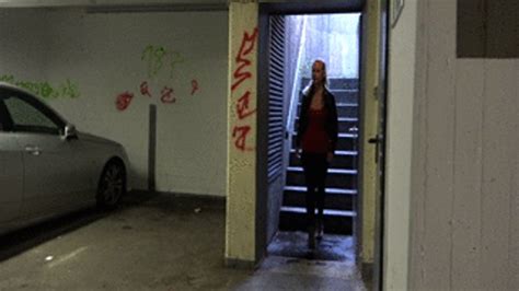 Public F In Der Tiefgarage Blondehexe German Public Amateur Clips Sale