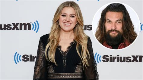 Is Kelly Clarkson Dating Jason Momoa? Romance Rumors | Life & Style
