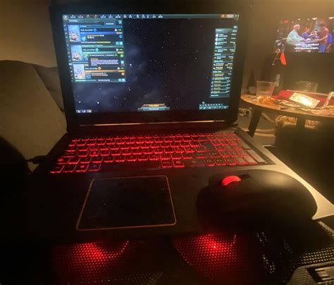 Acer Nitro 5.. Yes red is my favorite colour : r/shittybattlestations