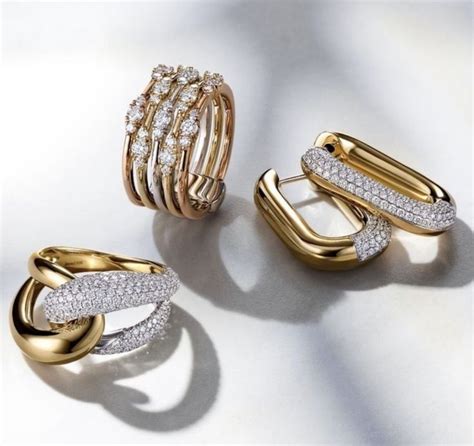 Pin By Manoj Kadel On Rings Diamond Jewelry Designs Gold Rings