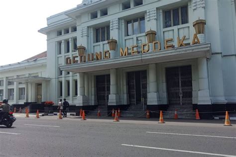 Pemprov Jabar Anggarkan Rp 4 1 M Untuk Perbaiki Gedung Merdeka Bandung