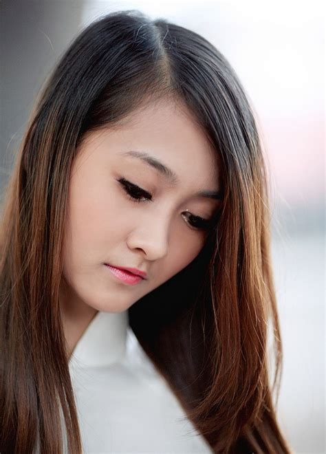 Hot girl xứ Nghệ đẹp rạng ngời trong tà áo dài