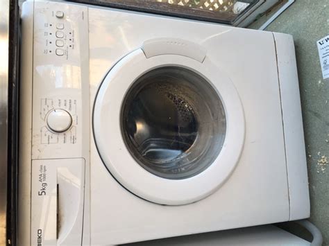 Beko Washing Machine 1000rpm Wm5100w £10 In East Croydon London Gumtree