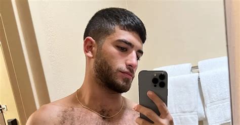 Workmen Rednecks Friday S Assortment Of Nude Men Sowing Off