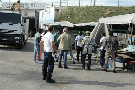 Mercato Etnico Pescara Ora Il Comune Cerca Una Nuova Sede