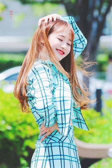 Chuu Loona Kpop Girls South Korean Girls