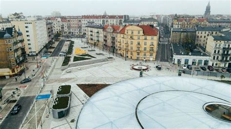 Rynek Łazarski po modernizacji rusza handel