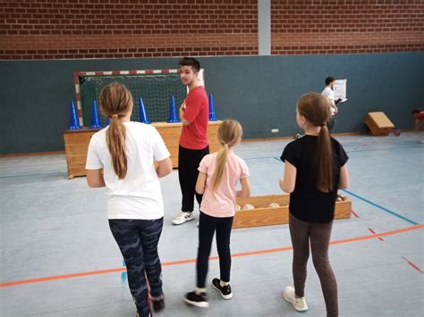 Handball Grundschulaktionstag Grundschule Kirchzell