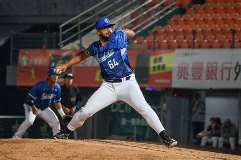 中職》王正棠5支4「鐵支」帶動！富邦悍將6：5險勝統一獅 棒球 太報 Taisounds