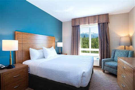 Sandman Hotel & Suites Squamish Squamish, British Columbia, CA - Reservations.com