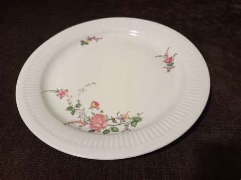 KAROLINA JULIA TALERZ PŁYTKI OBIADOWY PORCELANA VINTAGE PRL 24 5 cm