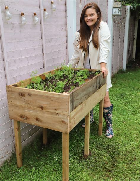 How To Make A Diy Raised Garden Planter Box For Vegetables With Legs