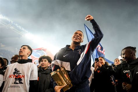 PSG won't sell Kylian Mbappé next summer - Get French Football News