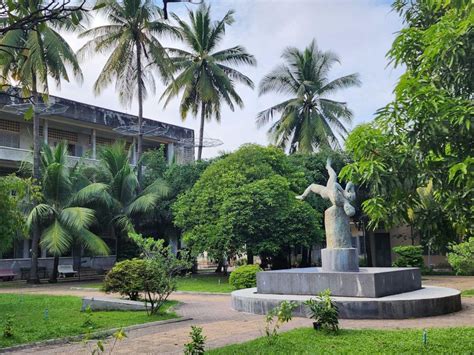 Phnom Penh Byrundvisning Med S Og Killing Fields Getyourguide