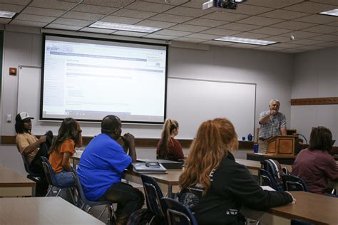 What is Business Administration: Exploring Texarkana College's Program