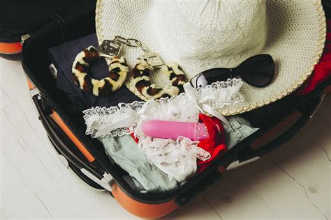 7 Tips For Getting Your Sex Toys Through Airport Security