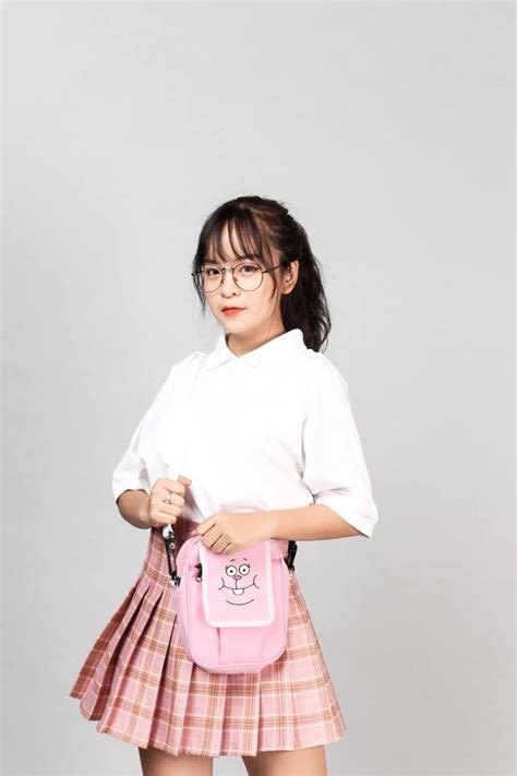 Ngắm nhan sắc cute lạc lối của Chu Thị Khánh Vân Hot streamer mới tuổi đã kiếm được ngàn đô