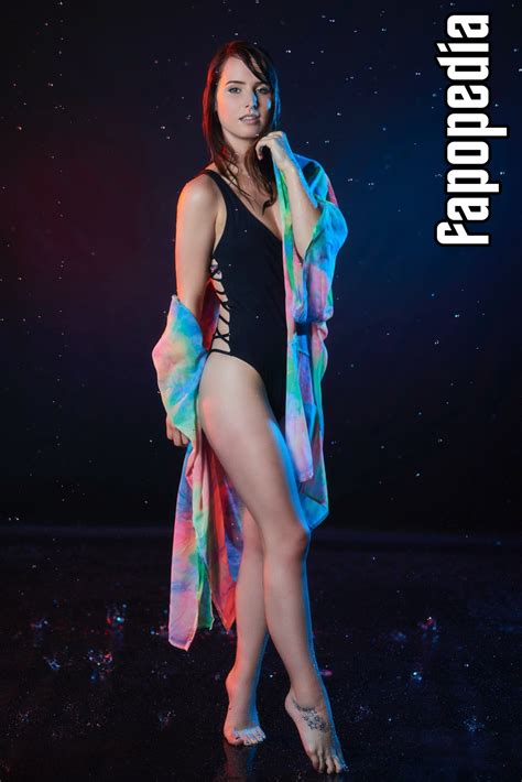 Omgitsfirefoxx Nude Patreon Leaks Photo Fapopedia