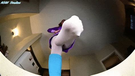 Daphne Megan Jones Tramples And Smothers Your Face For Info Part 2 MP4 Amateur Soles