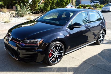 2017 Volkswagen GTI (Black) — DETAILERSHIP™