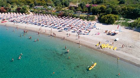 Da Oggi Apre Ufficialmente La Stagione Balneare In Sicilia Allarme Dei