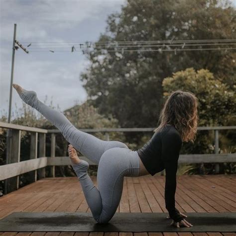 Pin De ÐÐ°Ð´Ð¸Ñ ÐÐ²Ð´ÐµÐ¹ÐºÐ¸Ð½Ð° En референсы En 2024 Posisiones De Yoga Imágenes De Yoga