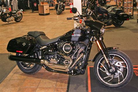 New Harley Davidson Sport Glide Deluxe In Moorpark F Simi