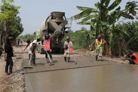 Ruas Jalan Tarik Mliriprowo Sidoarjo Mulai Dicor Gus Muhdlor Imbau