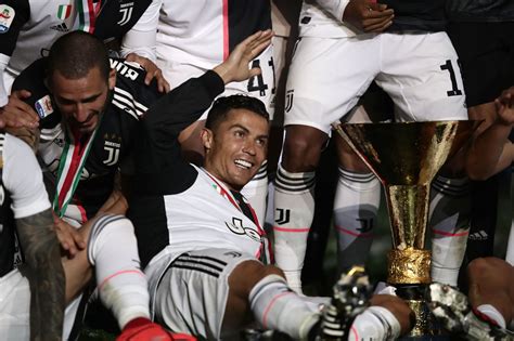 Juventus Campeón Serie A Cristiano ronaldo celebró a lo grande con sus