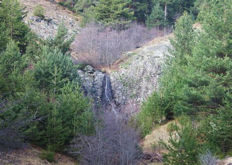 Село Добърско - СВЕТИ МЕСТА