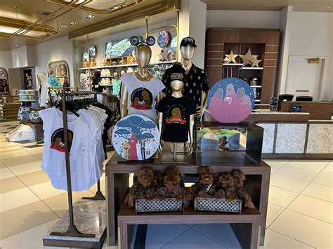 New 'Star Wars' Life Day 2022 Merchandise at Walt Disney World - WDW ...