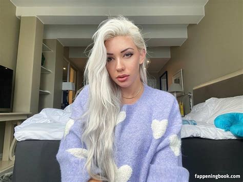 Alanah Pearce Charalanahzard Nude OnlyFans Leaks The Fappening Photo 4938828 FappeningBook