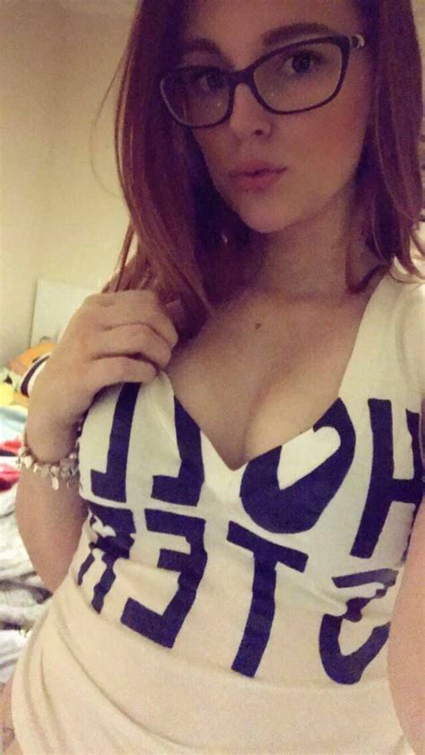 F M Tight Horny Slut SC Adrianahugoo Scrolller