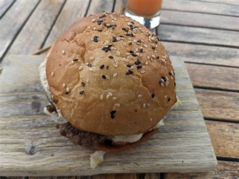 Burger With A Seeded Bun At Loyal Nine In Cambridge Flickr