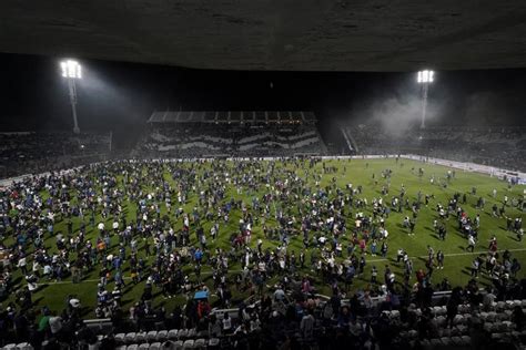 Argentine Un Mort Lors D Affrontements Entre Des Supporters Et La