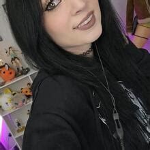 MelonieMac Nude Leaks Fapopedia