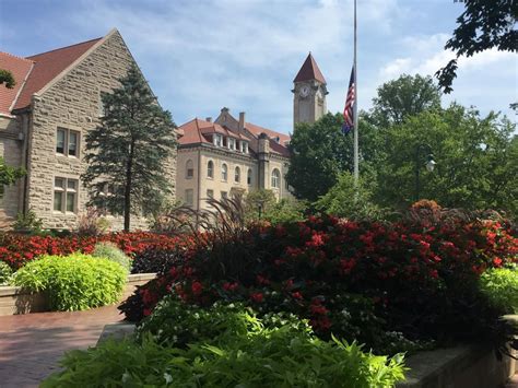 Campus is gorgeous! : bloomington