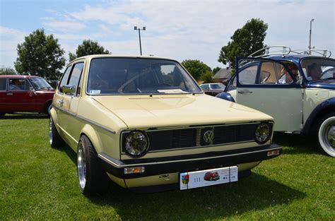 VW Golf Mk I pierwszy samochód Księżnej Diany KlassikAuto pl