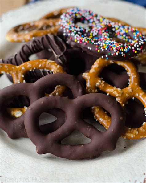 Homemade Chocolate Covered Pretzels