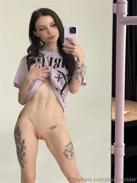 Daintymilder OF Porn Pic