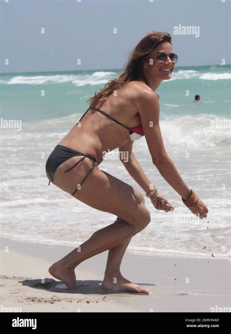 Hot Sexy Rosie Pierri Bikini Pics