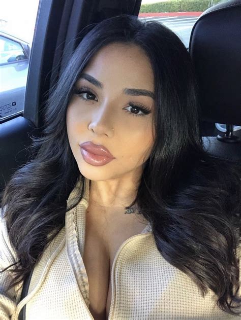 Beatifull Latina S Makeup Look In Latina Makeup Looks Makeup Looks Glam Makeup Look